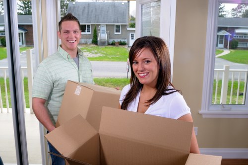 Flexible local moving service for homes and offices in Edgware