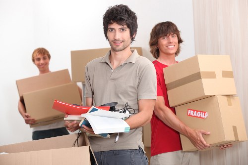 Mover protecting furniture and surfaces during a removal