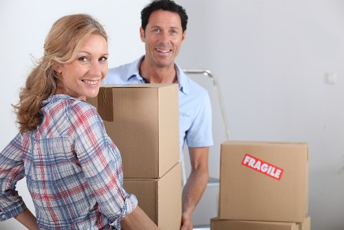 Commercial and home moving truck service in Edgware